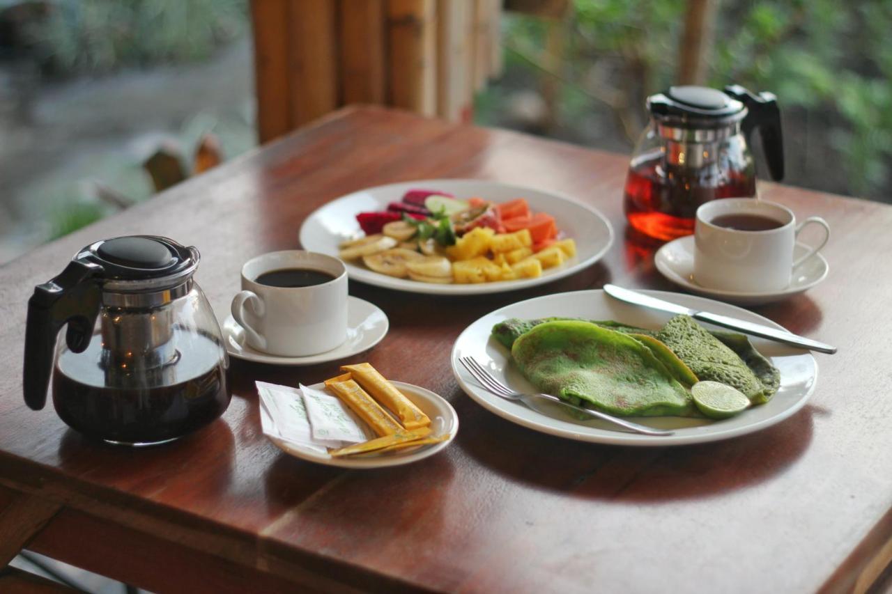 ホテル Uma Manis Ubud エクステリア 写真